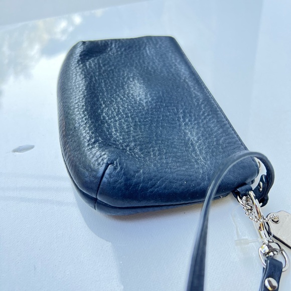 Coach Black Wristlet F49472 - Picture 11 of 11